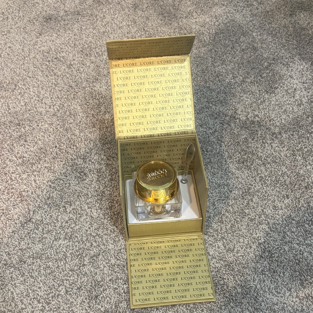 New in Box L'Core Paris Luxe 24K Gold Eye Night Cream